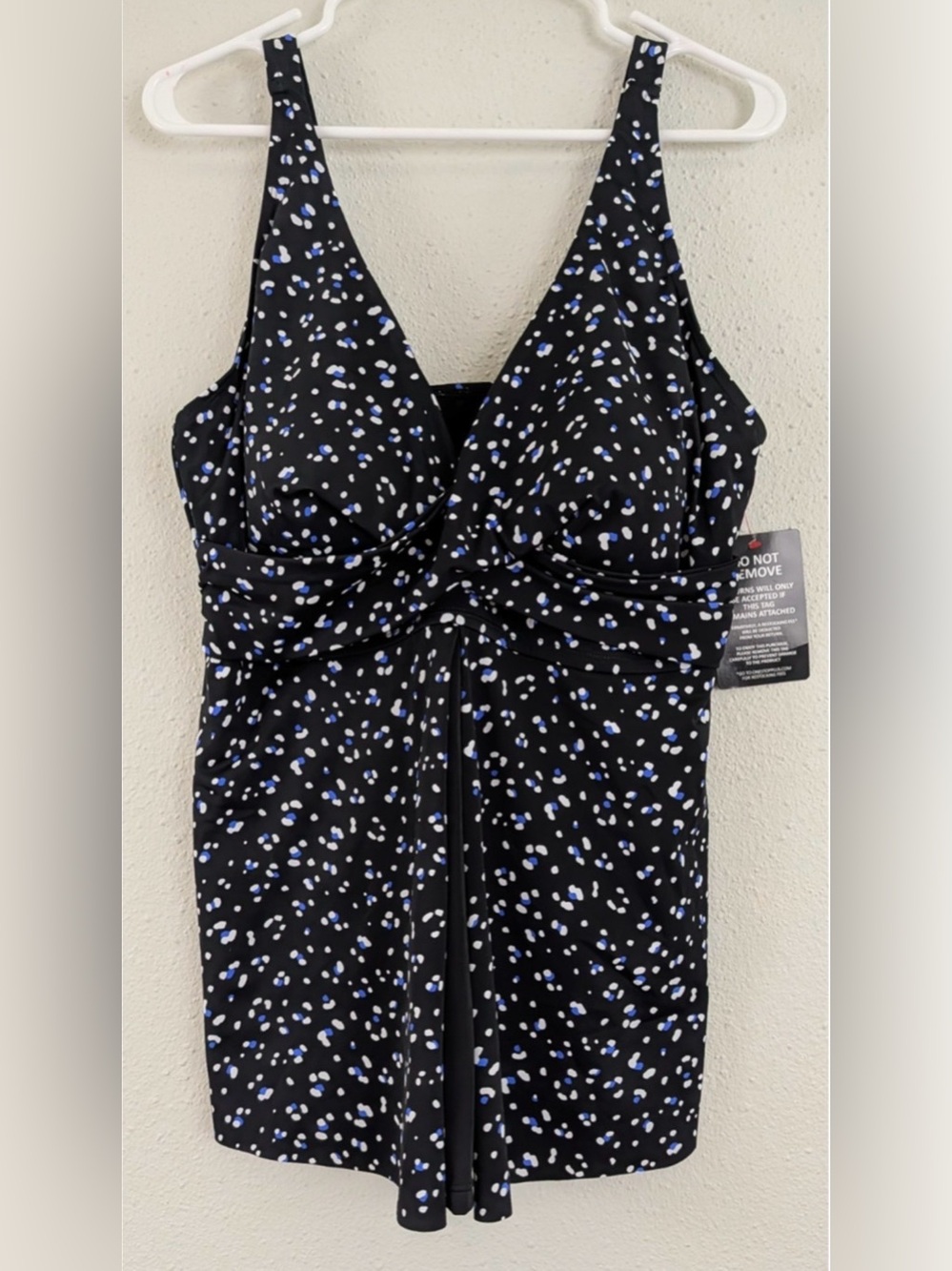 Swimsuits For All, Black Vneck Twist Tankini Top with White/Blue Spot Print